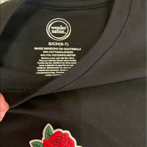 BLACK ROSE TOP⭐️ - Picture 3 of 3